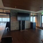 85'' inch beeldscherm met standaard | MJevent | verhuur | licht en geluid