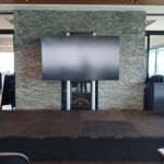 85'' inch beeldscherm met standaard | MJevent | verhuur | licht en geluid
