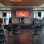 85'' inch beeldscherm met standaard | MJevent | verhuur | licht en geluid